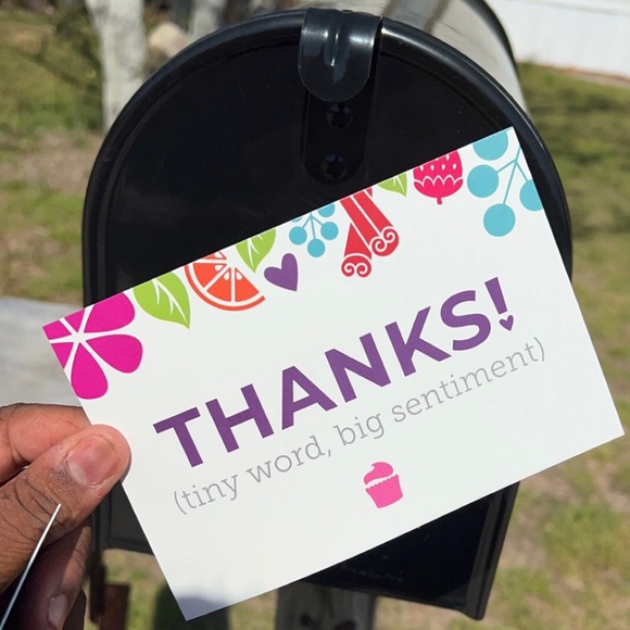 Meet your Posher, Kira - Picture 2 of 2